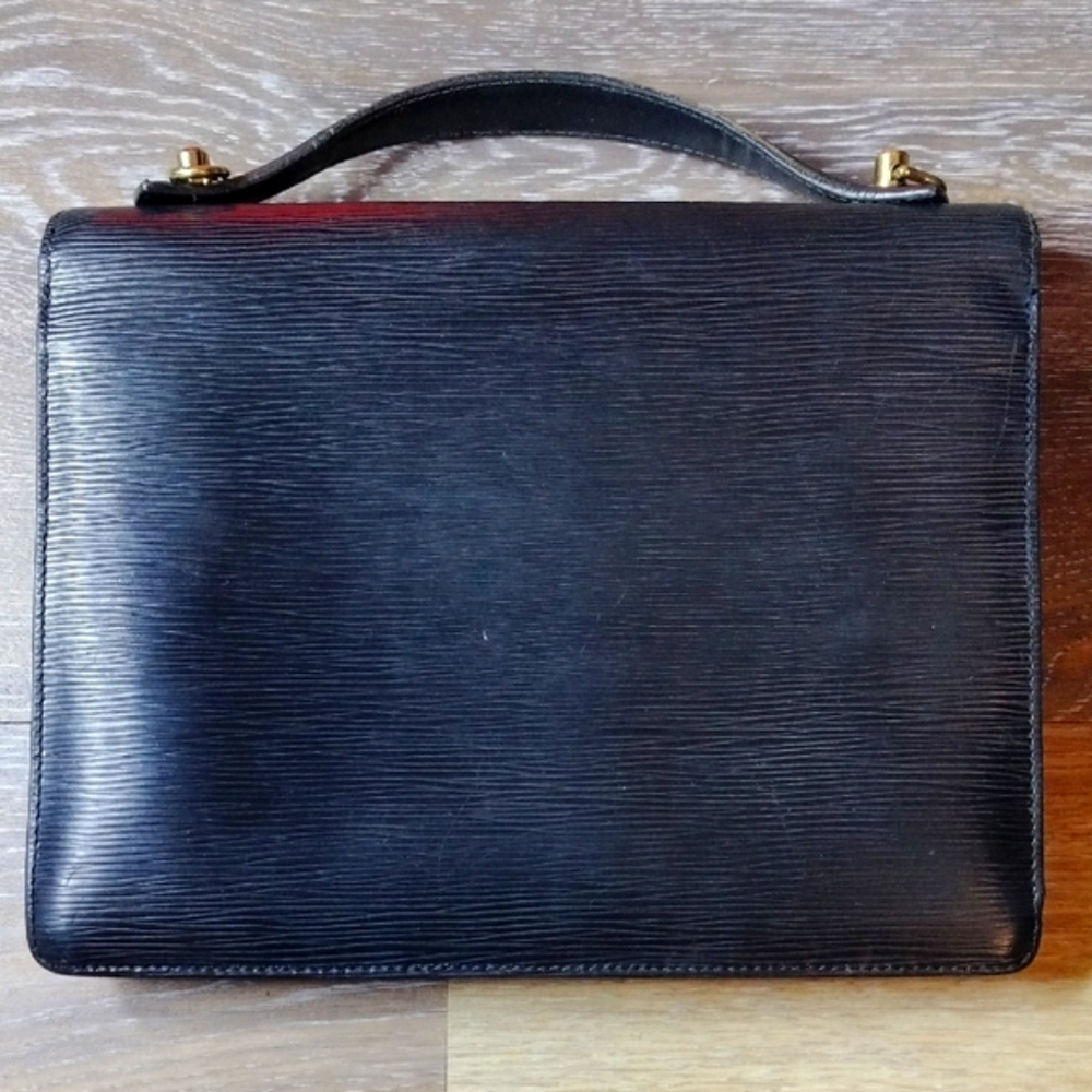 Louis Vuitton Vintage Black Epi Leather Crossbody Bag - Marc Jacobs Collection - Picture 4 of 17
